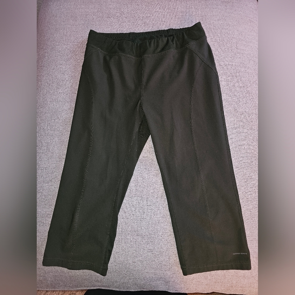 Khaki Green Capri Leggings